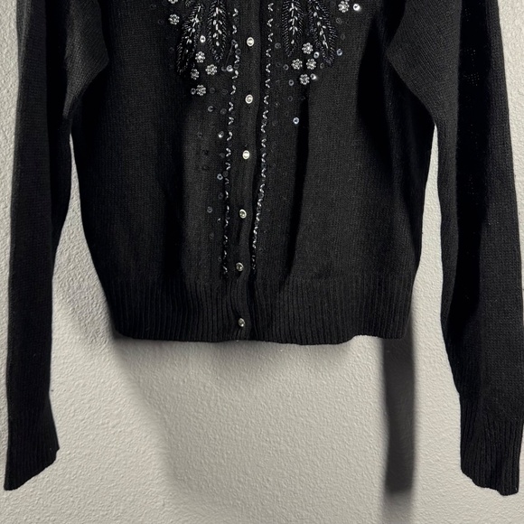 VTG Bob Mackie Studio Glamour: The Silk & Angora Silver/Pearl Beaded Cardigan - Picture 3 of 9